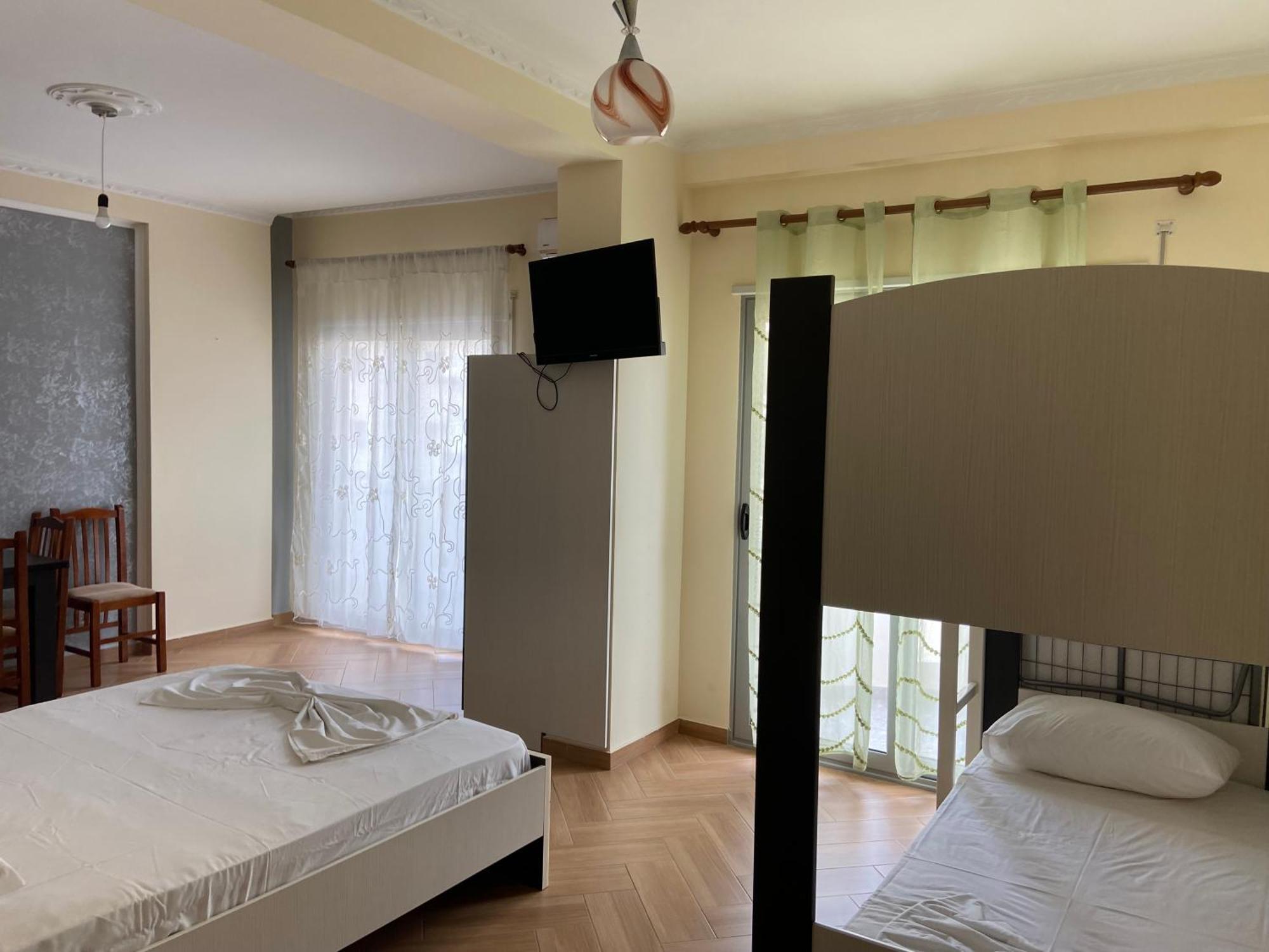 Ari Apartaments Vlorë Eksteriør bilde
