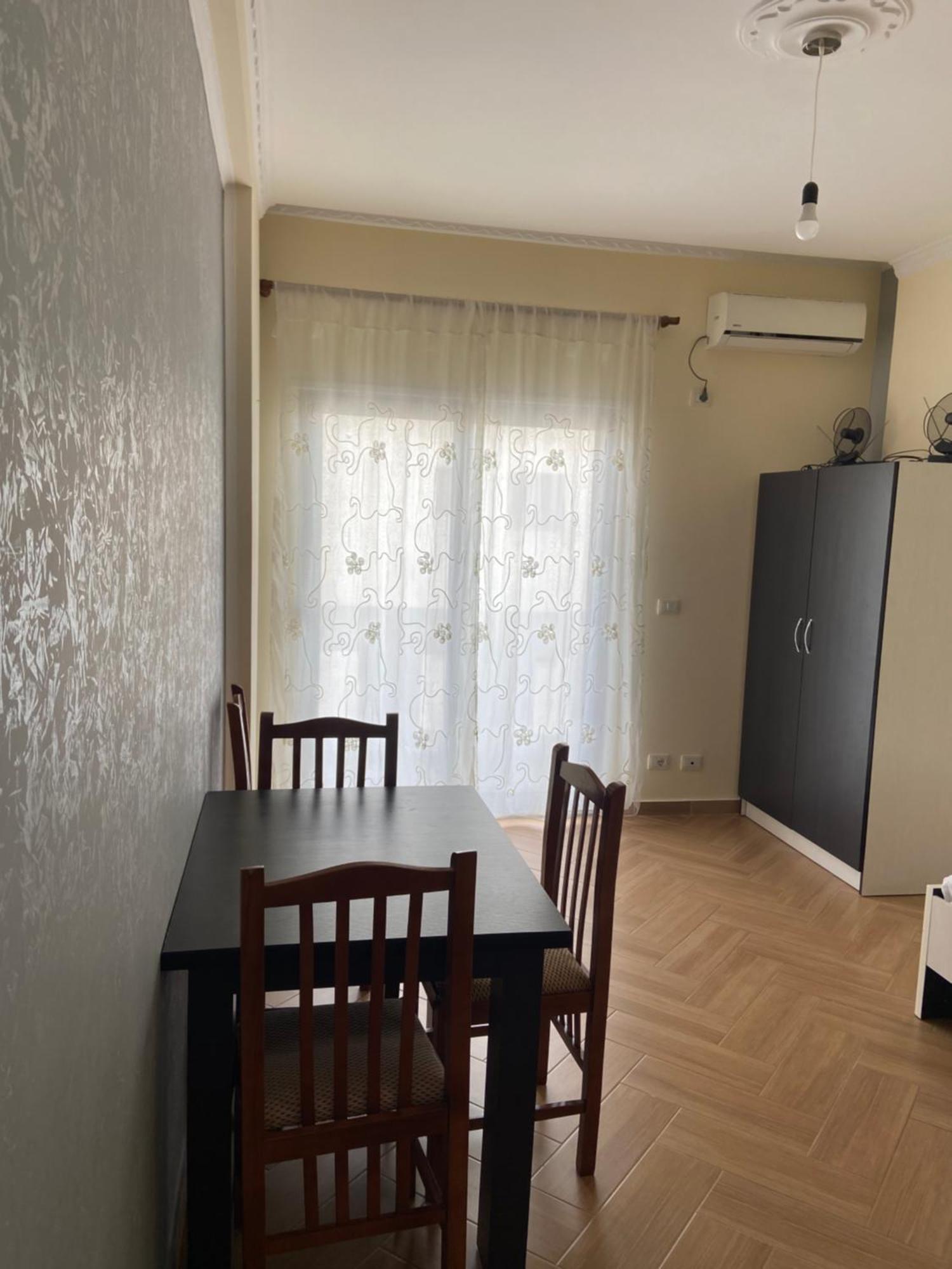 Ari Apartaments Vlorë Eksteriør bilde